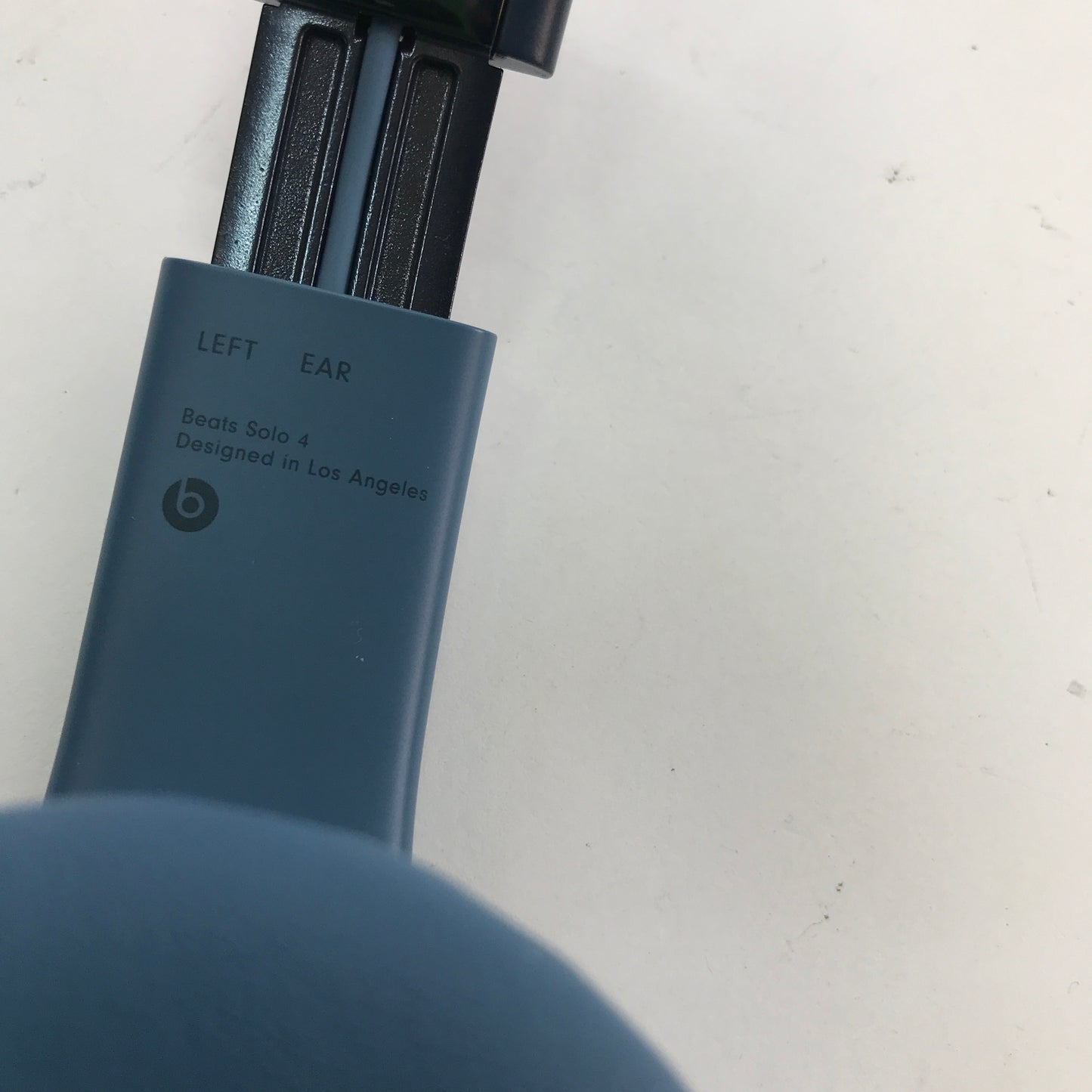 Broken Beats Solo 4 Wired On-Ear Headphones Low, Rushed Sound, Parts Only