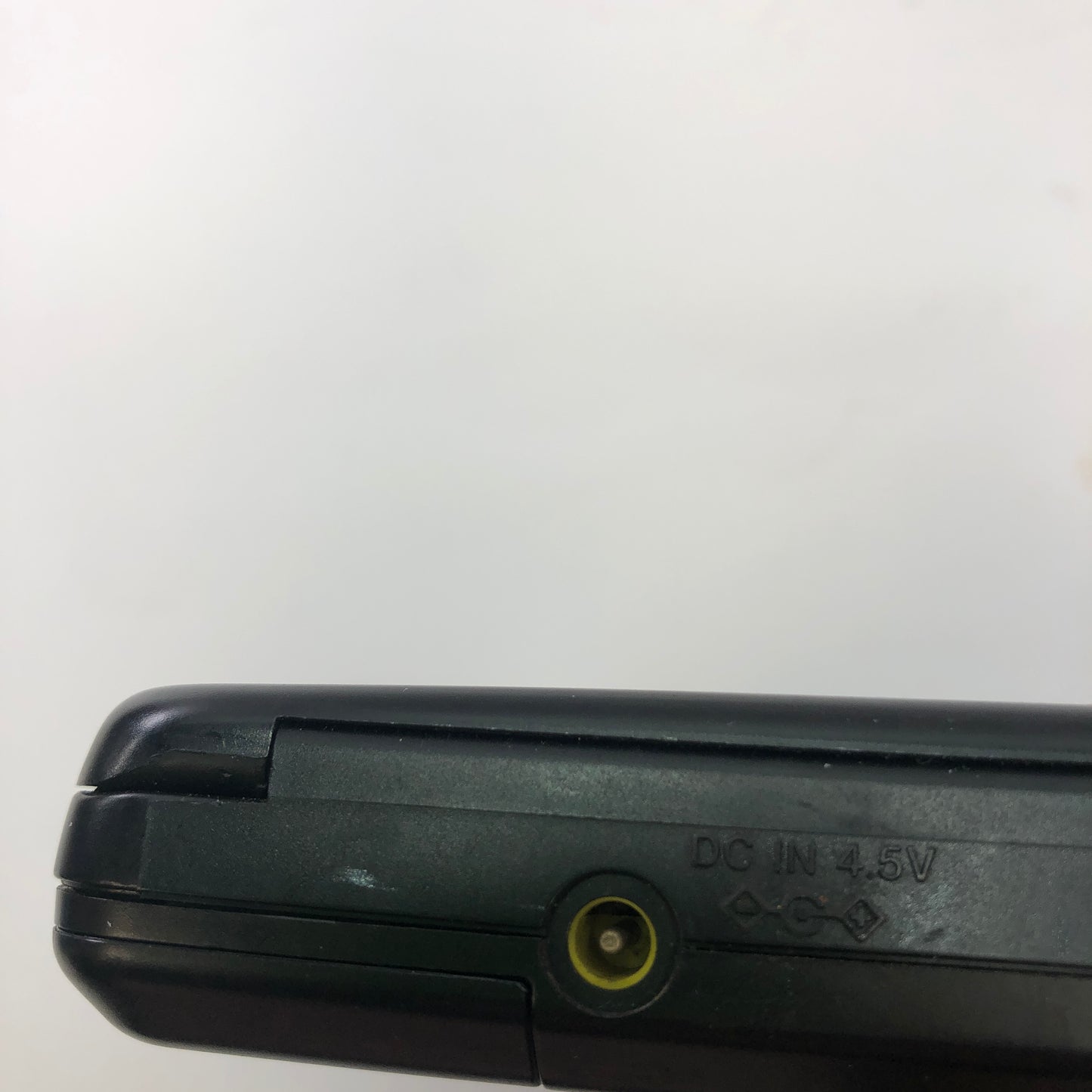 Broken Sony Discman CD Compact Player D-121 MEGA BASS No Power READ