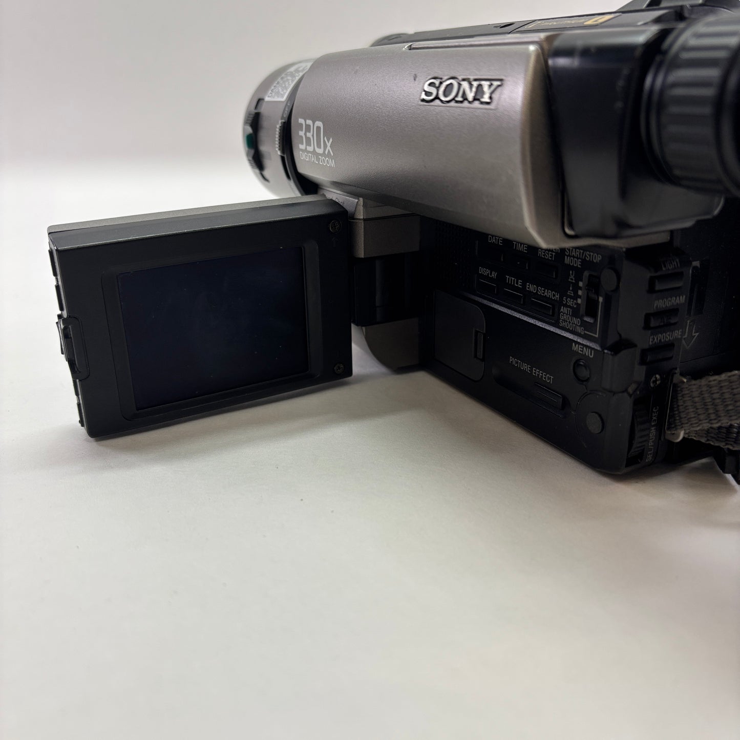 Sony Handycam CCD-TRV43