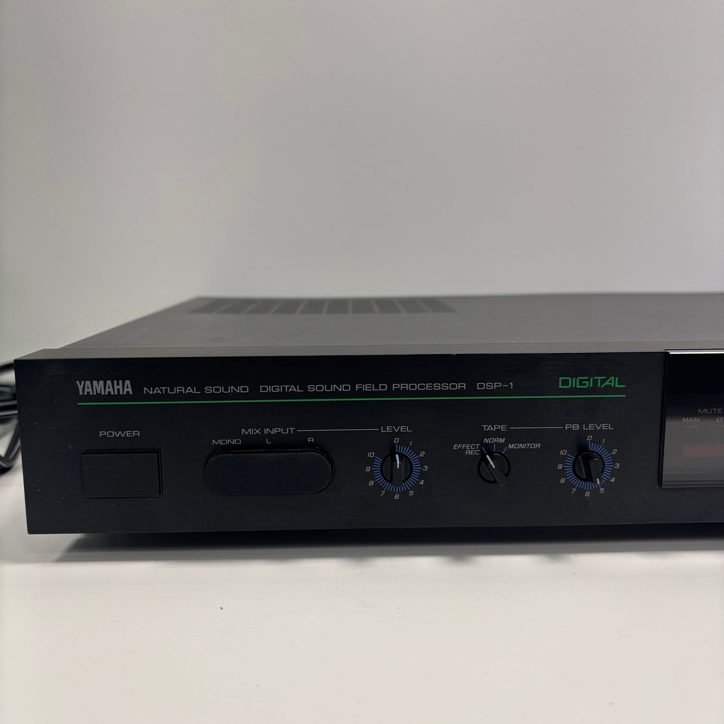 Yamaha DSP-1 Digital Sound Field Processor
