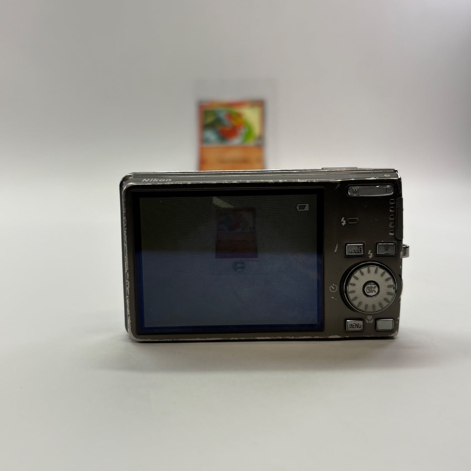 Nikon Coolpix S600 14.2MP Digital Point And Shoot Camera – PayMore 