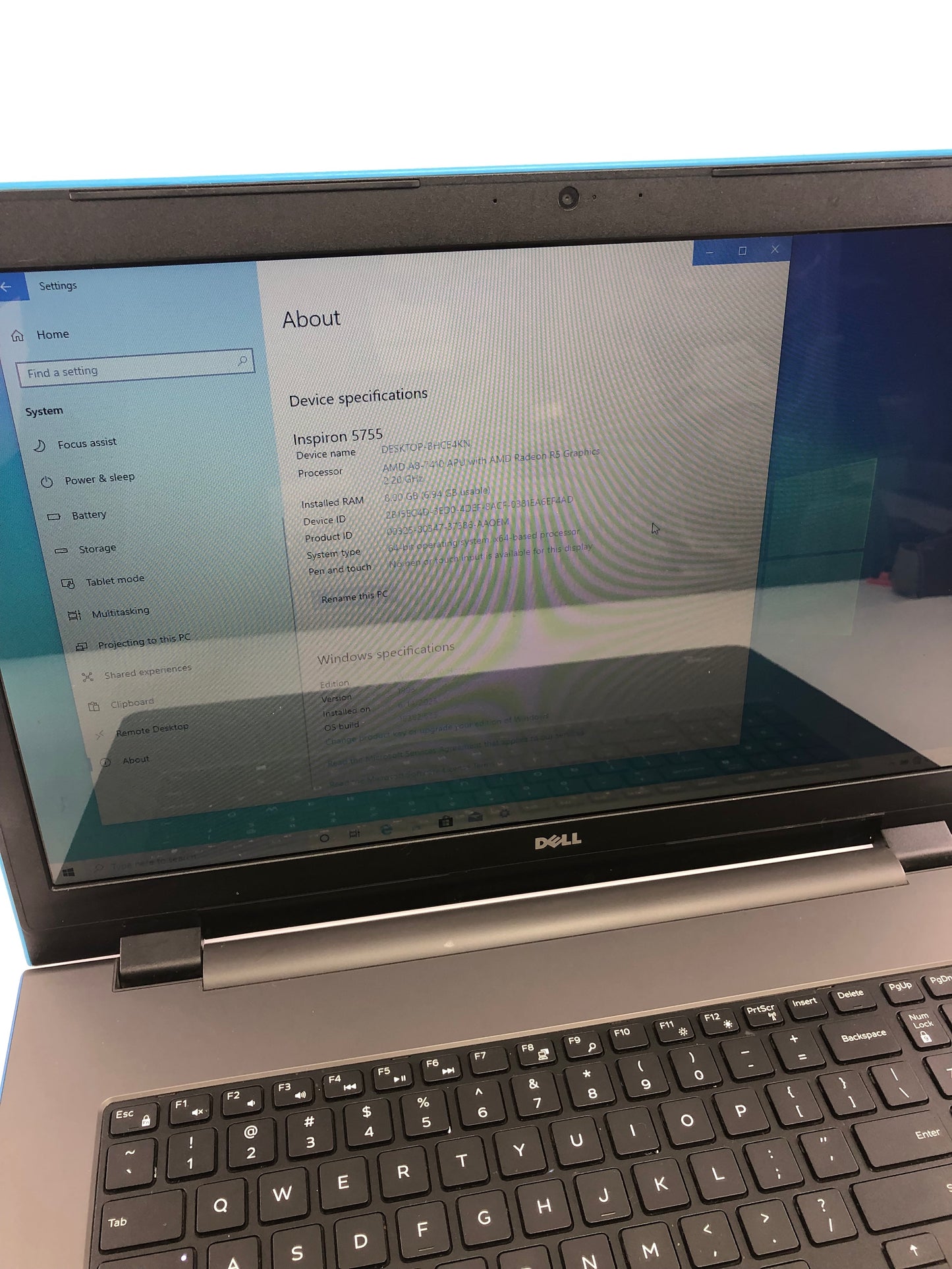 Dell Inspiron 5755 17.3" AMD A8-7410 2.2GHz, 8GB RAM, 1TB HDD, Radeon R5 - READ