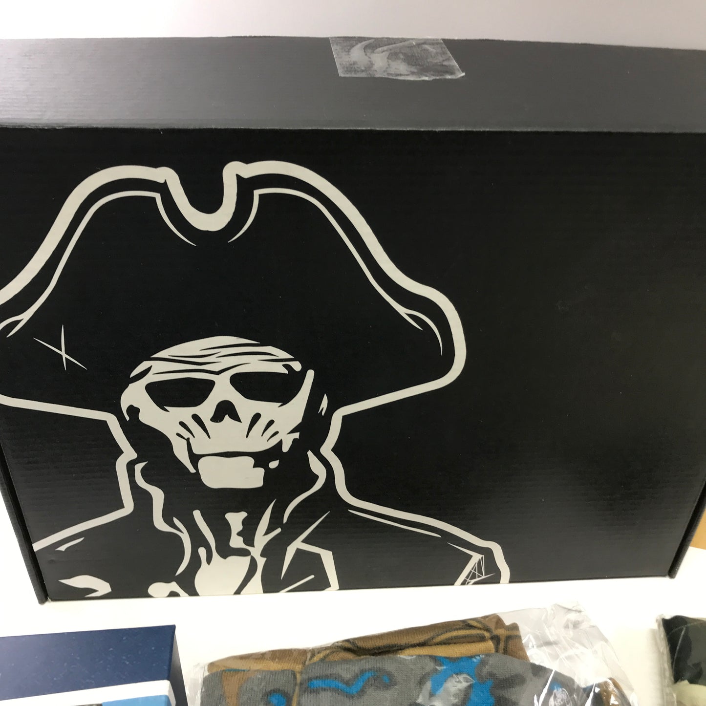 Fallout Loot Crate #6 Wasteland w Original Box and All Inserts Complete