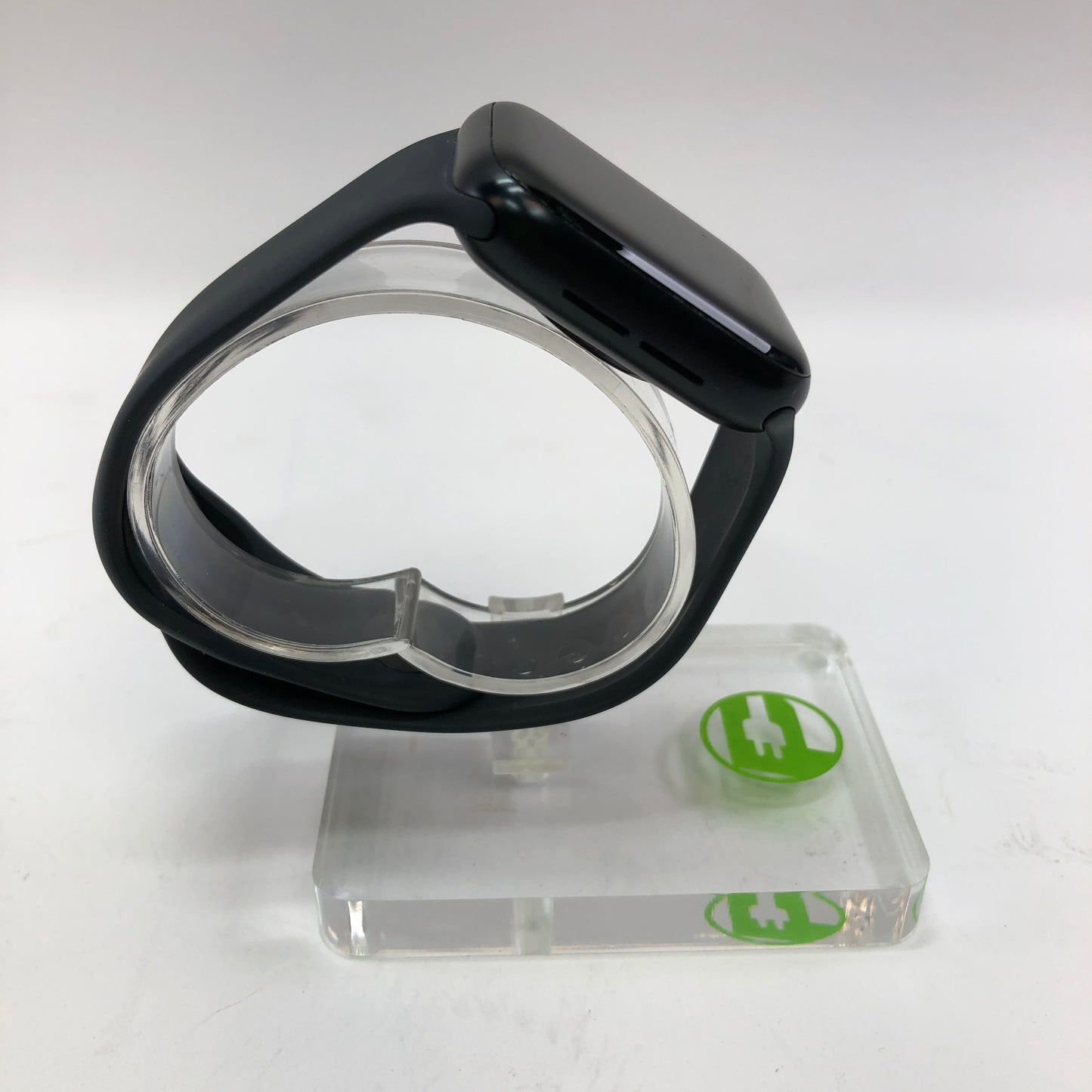 GPS Only Apple Watch SE 2nd Gen 40MM Black Aluminum Midnight Sport Band A2722
