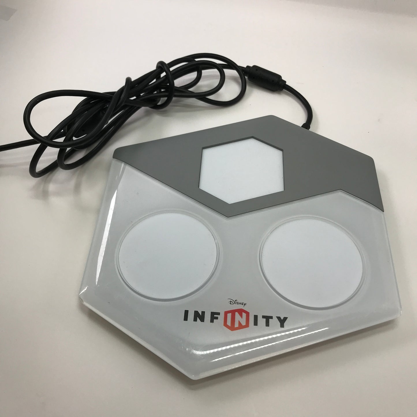 Disney Infinity 3.0 (Microsoft Xbox 360, 2015) w/ Base and 19 Figures, Game CIB