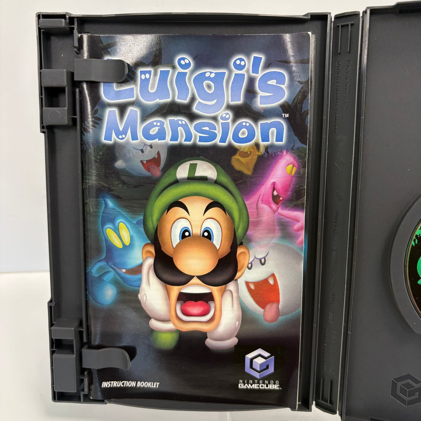 Luigi's Mansion (Nintendo GameCube, 2001)