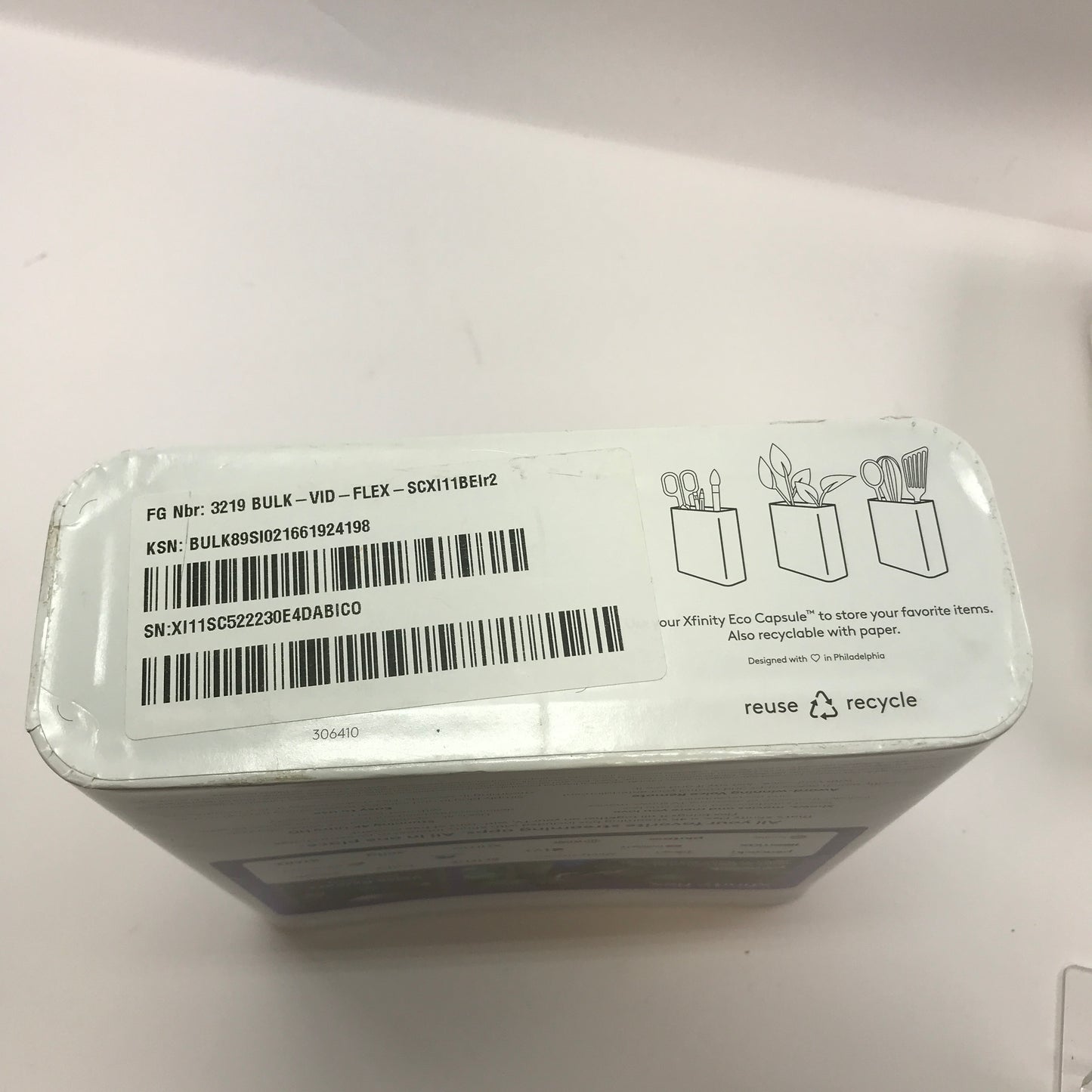 Xfinity Flex 4k UHD Streaming  w Original Box and Protective Insert and Remote