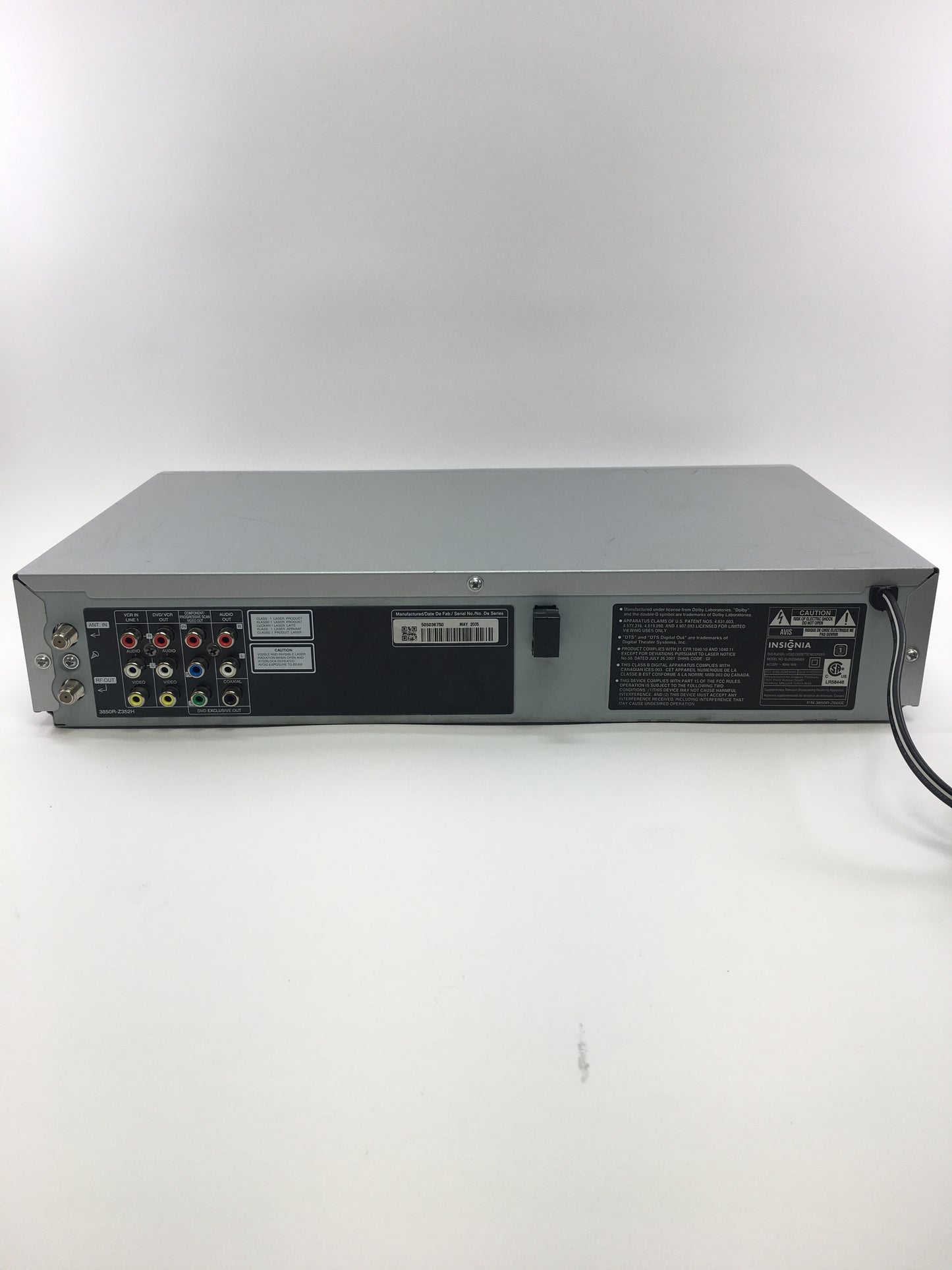 Insignia DVD040924 DVD Player/Video Cassette Player 3850R-Z666E