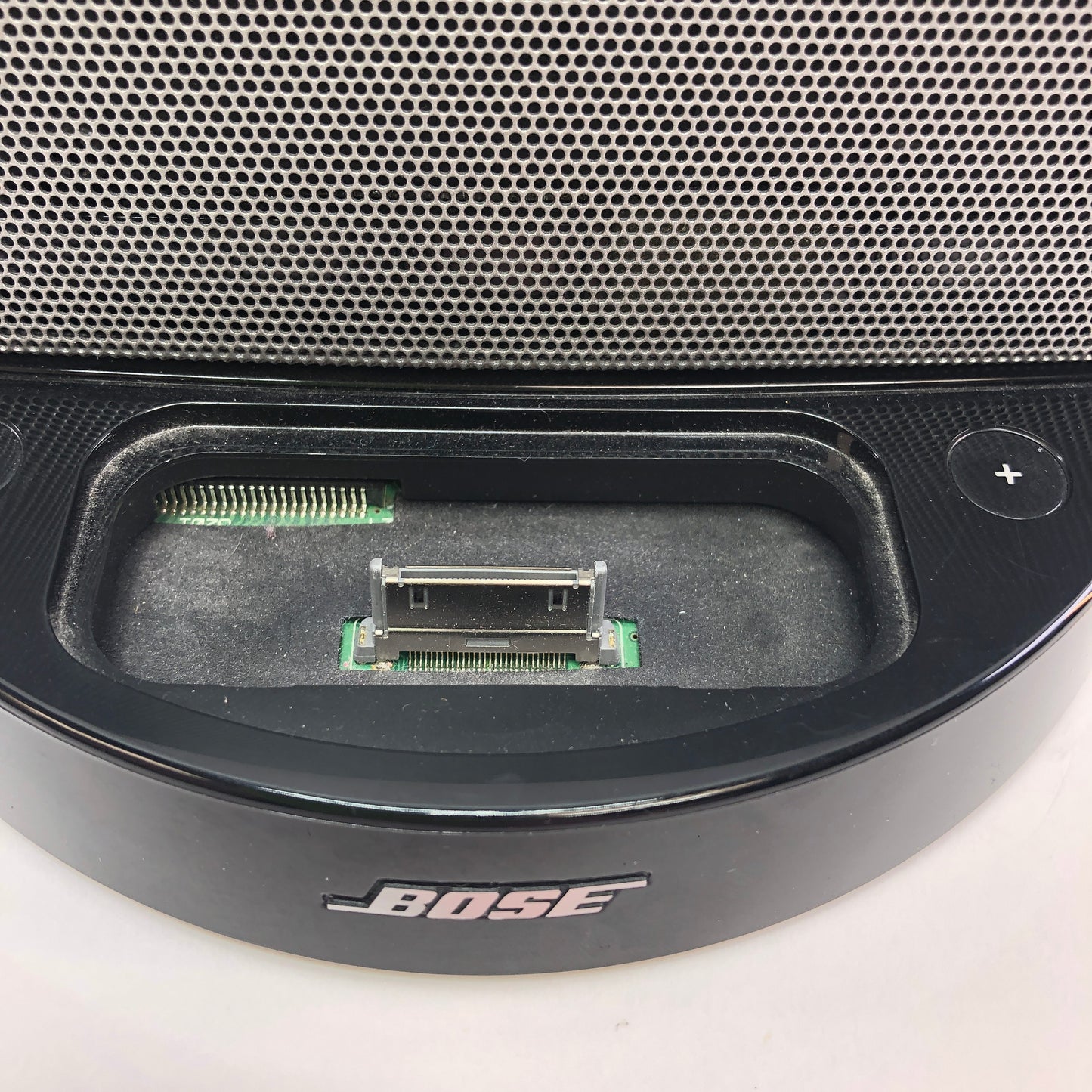 Bose SoundDock Digital Music System Black 2137 No Remote