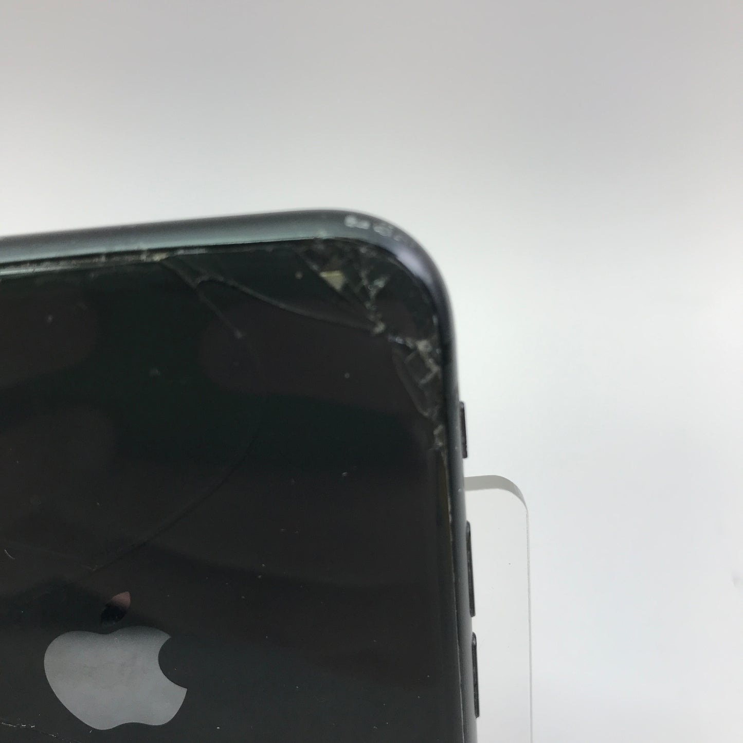 Broken Unlocked Apple iPhone 8 64GB MQ6V2LL/A Cracked Back Parts Only, READ
