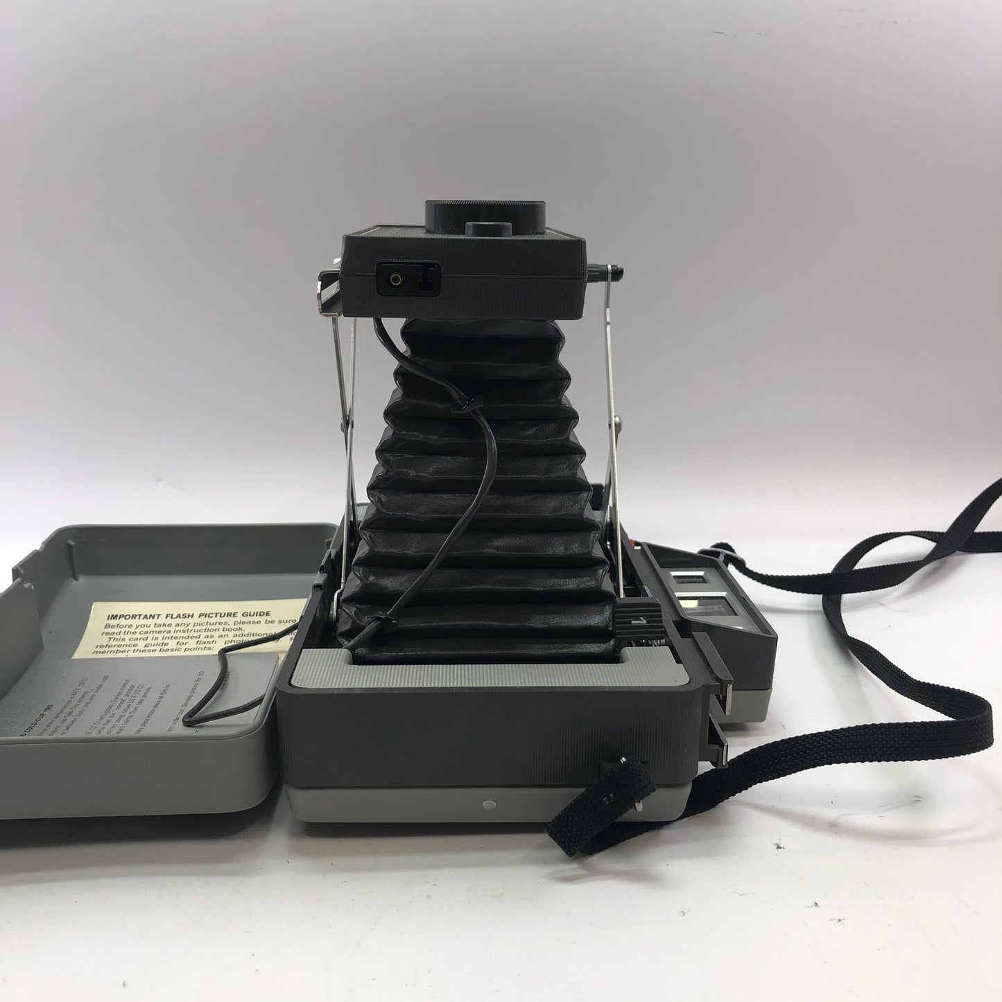 Polaroid 420 Automatic Land Camera