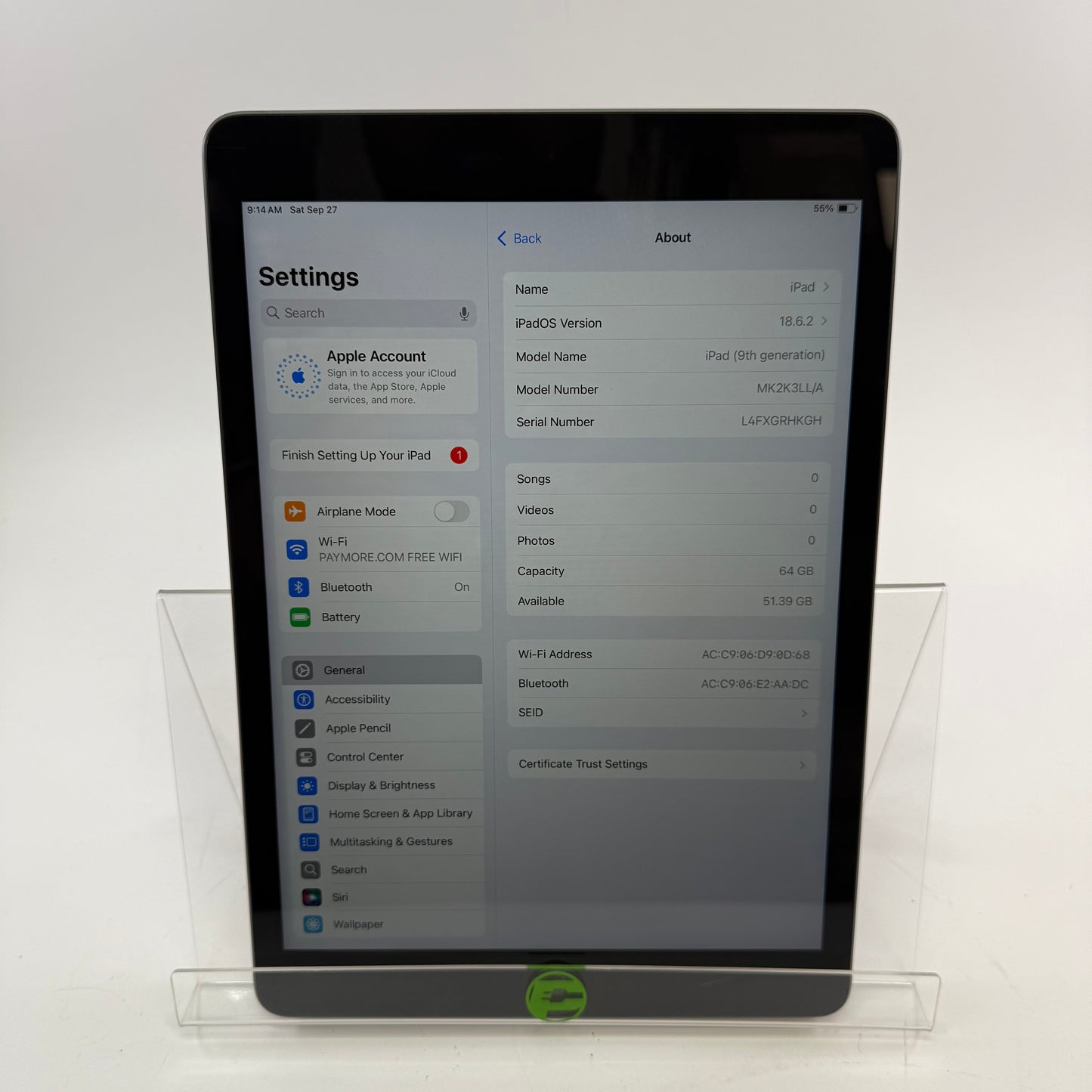 WiFi Only Apple iPad 9th Gen 64GB 18.6.2 Space gray MK2K3LL/A