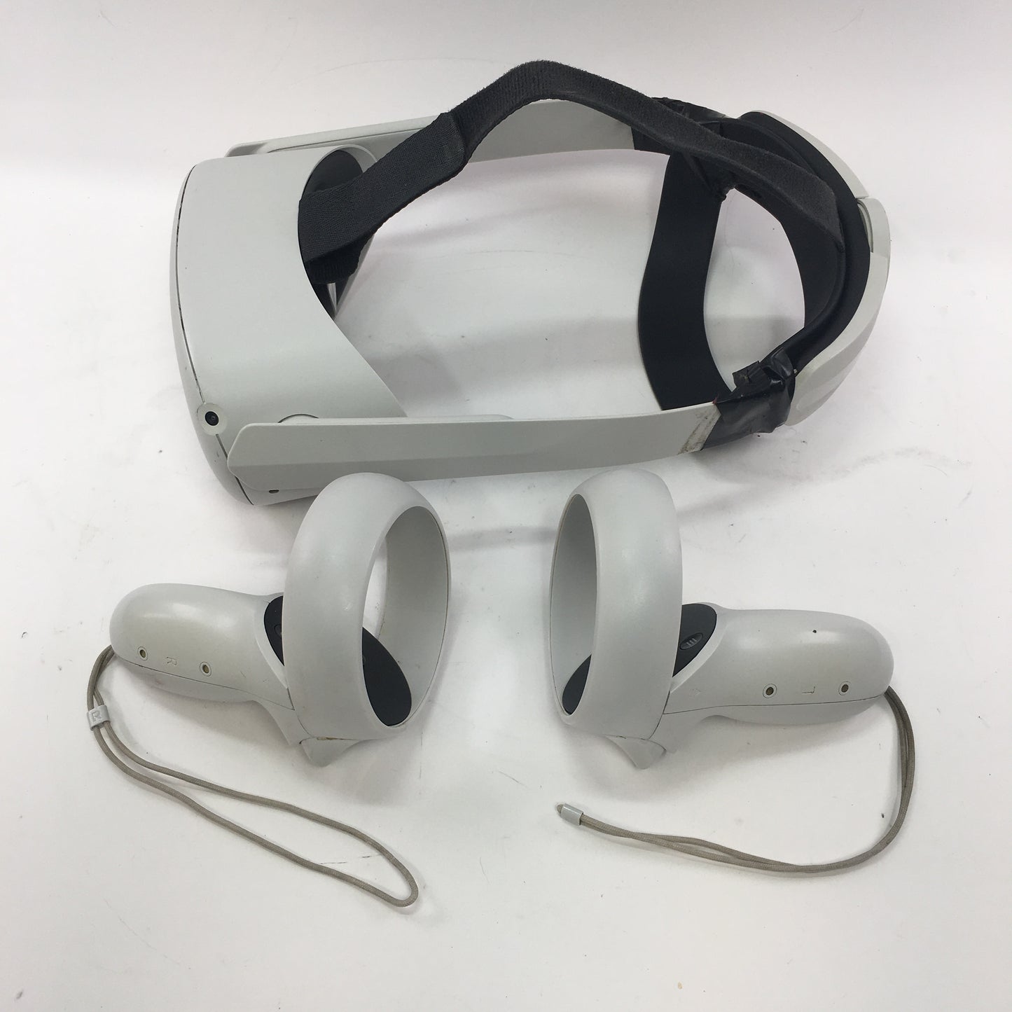 Broken Meta Quest 2 256GB Standalone All-in-One VR Headset As-Is for Parts
