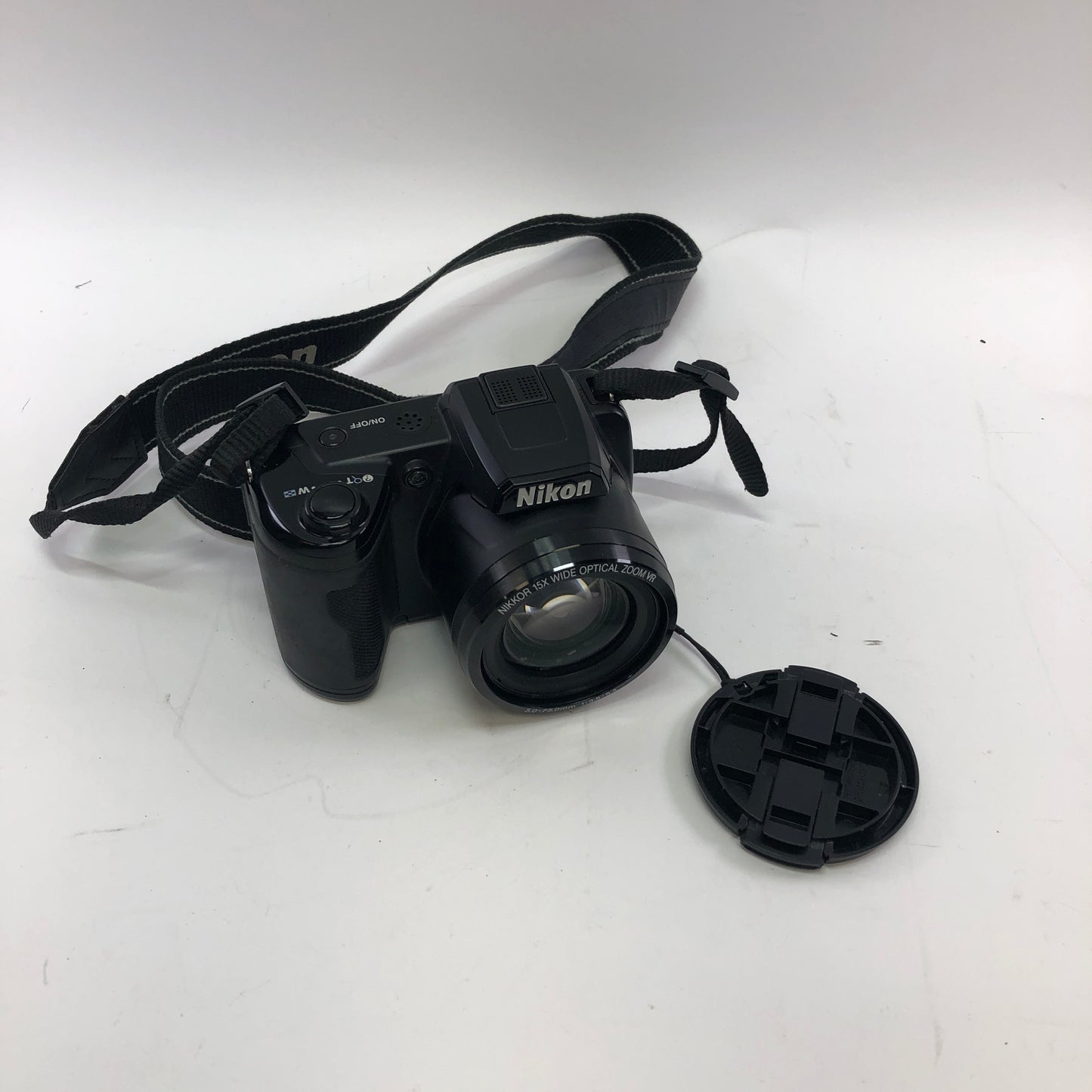 Nikon COOLPIX L105 Digital Camera 15x Wide Zoom VR Tested and Working