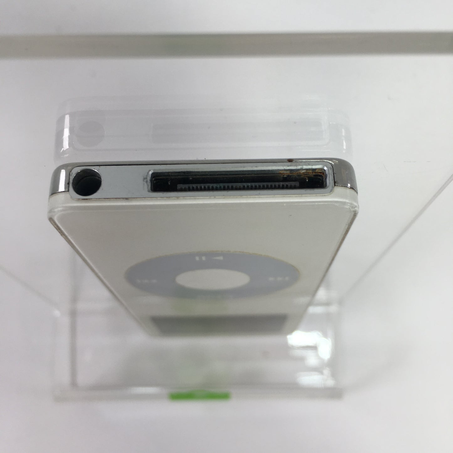 Broken Apple iPod Nano 1st Gen 4GB A1137 Bad Battery READ