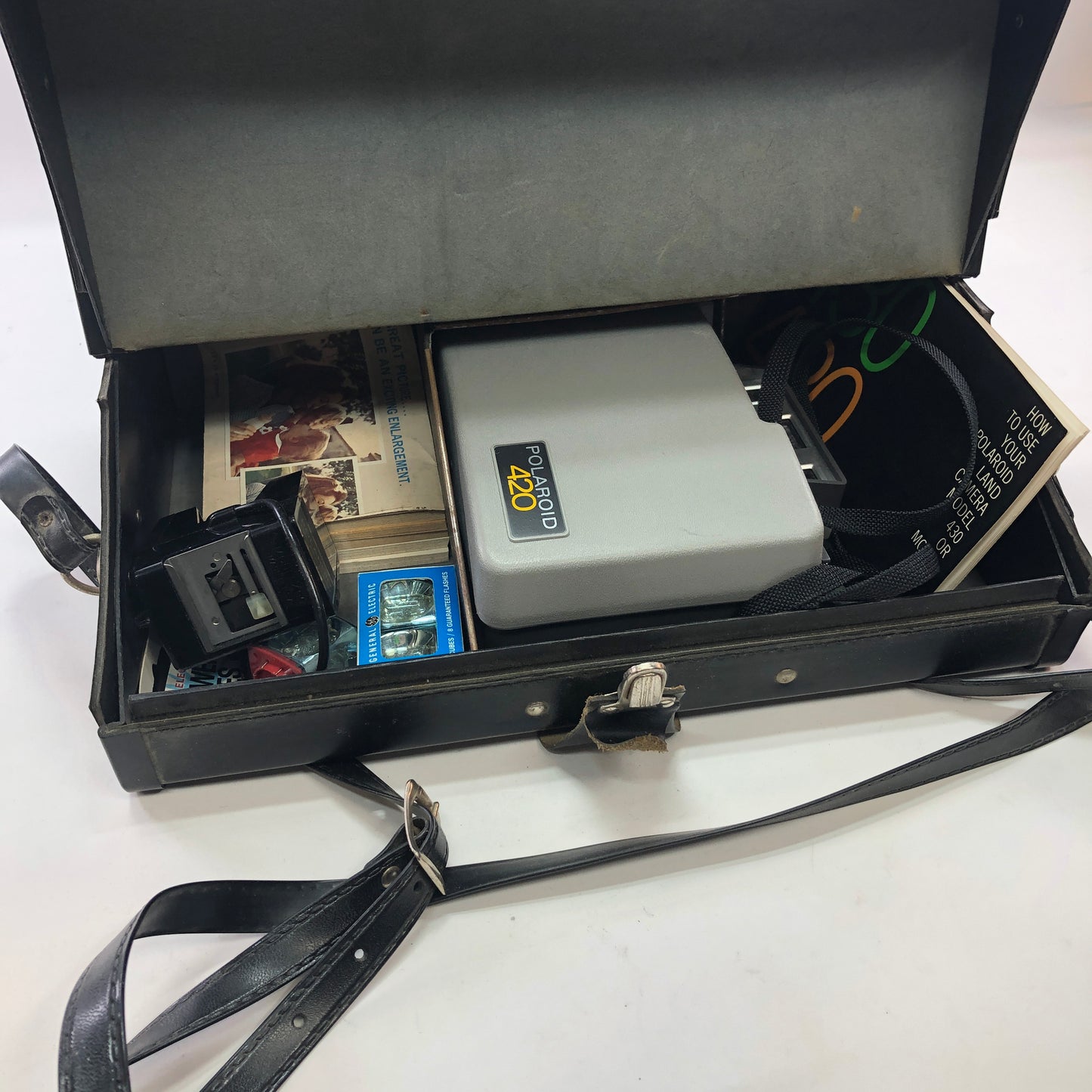 Polaroid 420 Automatic Land Camera
