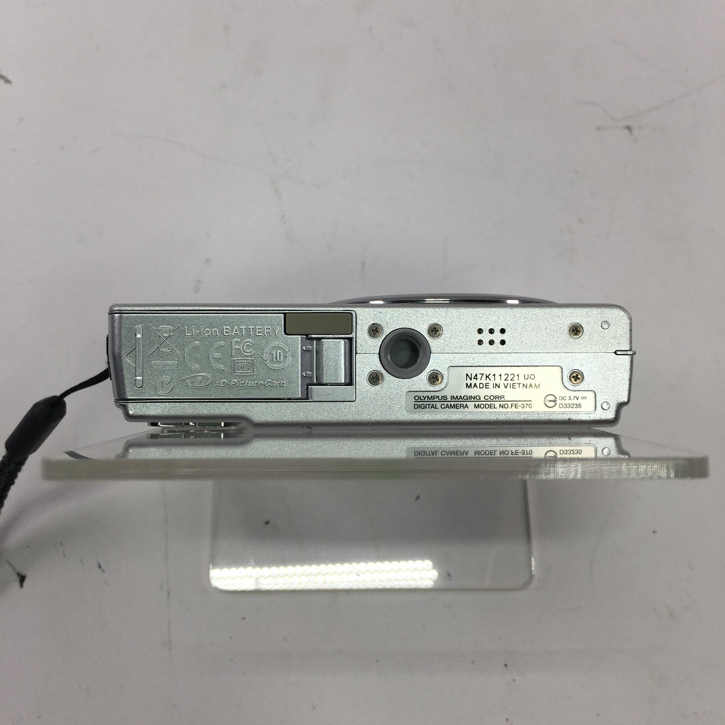 Olympus FE-370 8MP Compact Digital Camera Tested and Working