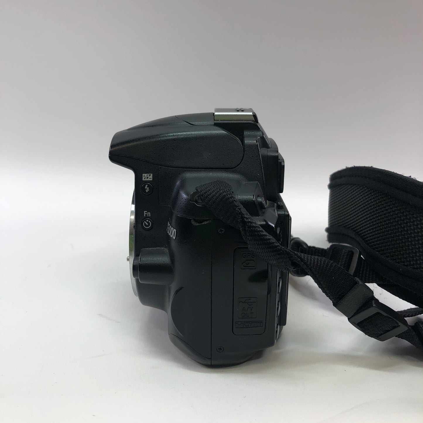 Nikon D5000 10.2MP DSLR Camera 23666 Shutter Count w Tamron 18-270 Lens