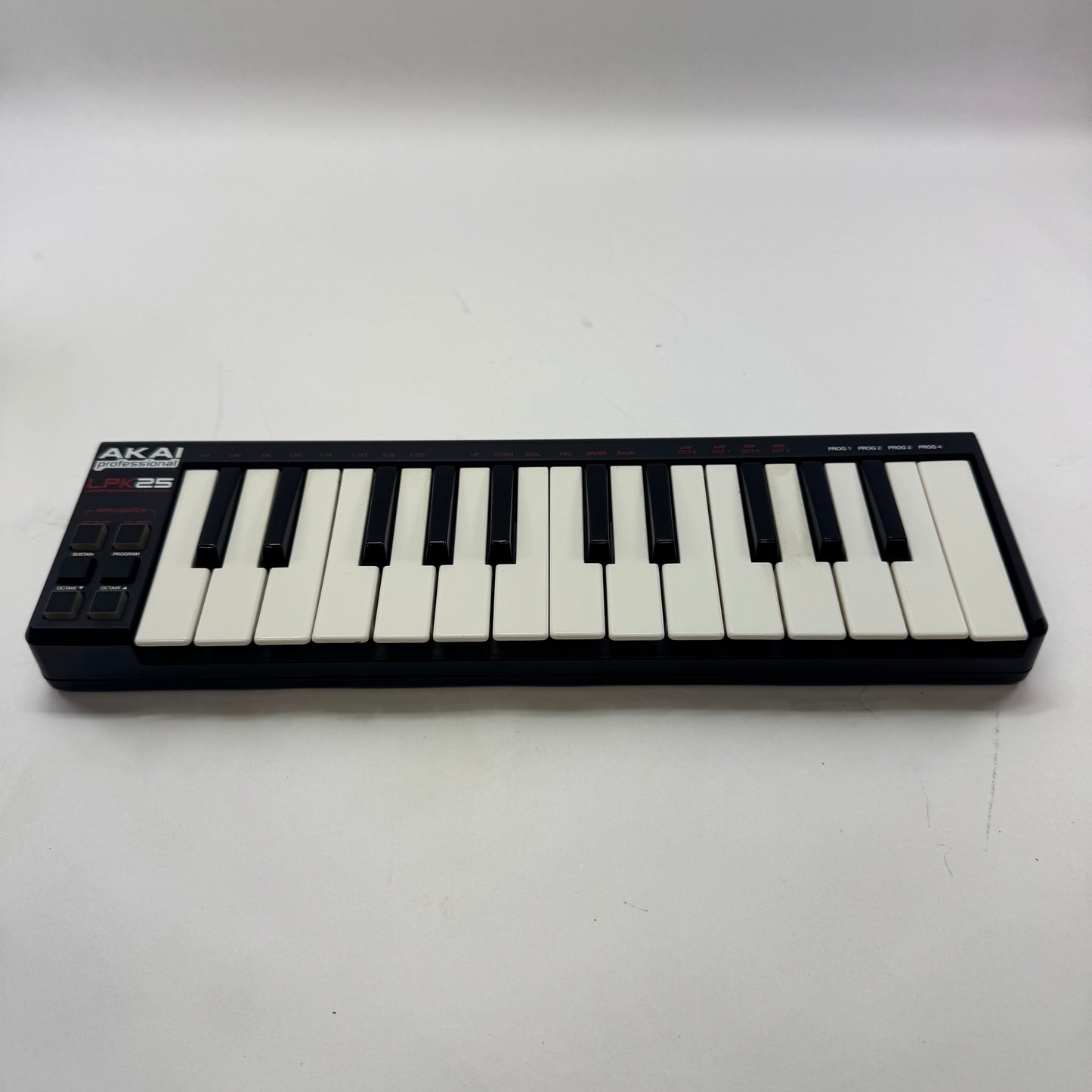 Akai Professional LPK25 MIDI Keyboard Controller 25-Key
