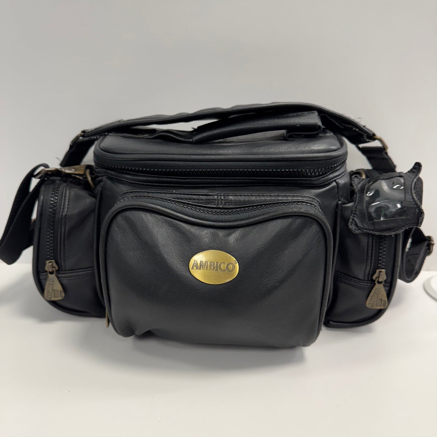 Sony Handycam Vision Hi-8 Analog Camcorder CCD-TRV37