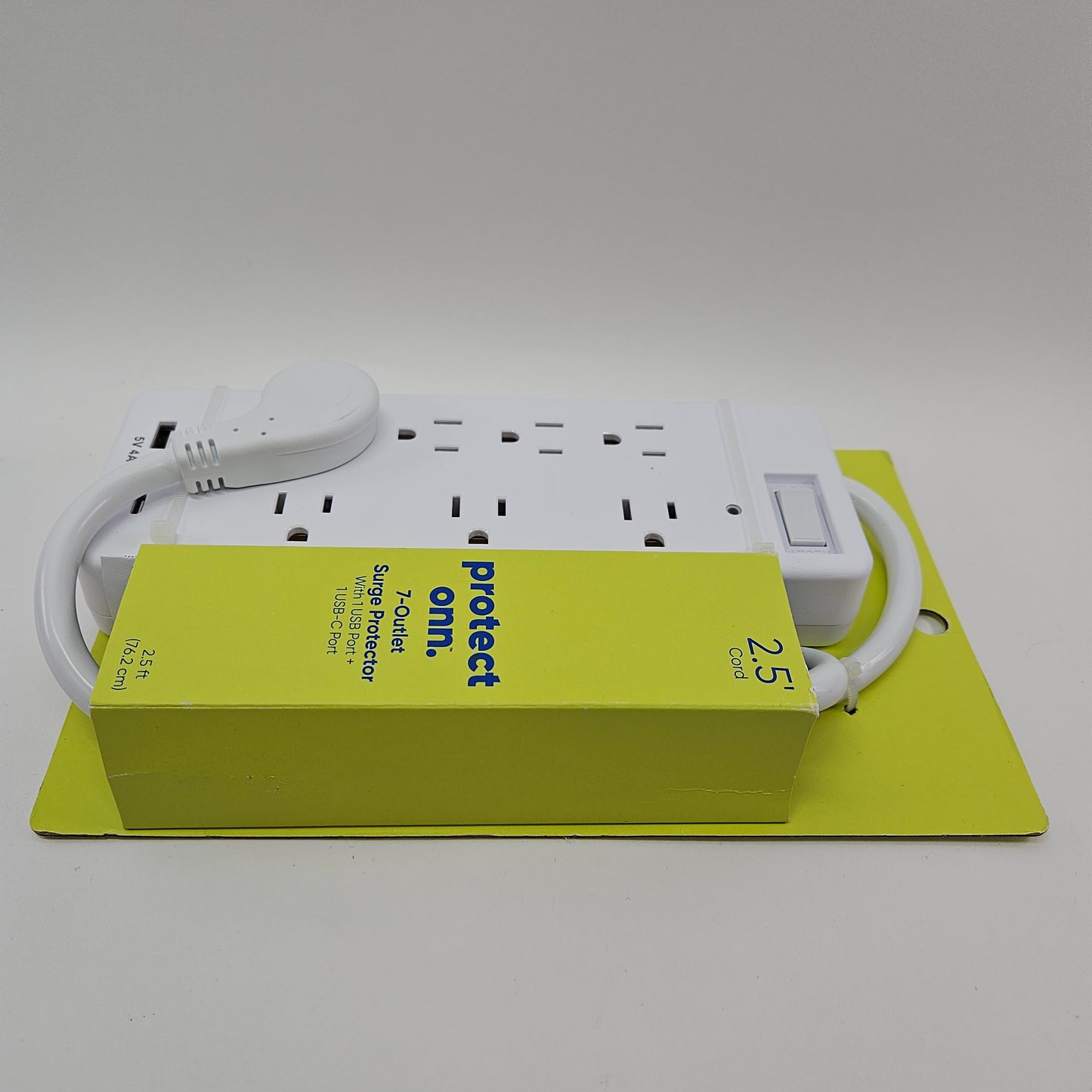 Onn. 7-Outlet Surge Protector