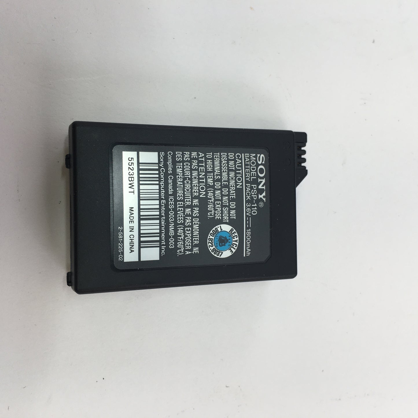 Broken Sony Playstation Portable PSP PSP-1001 Handheld Game System Only READ