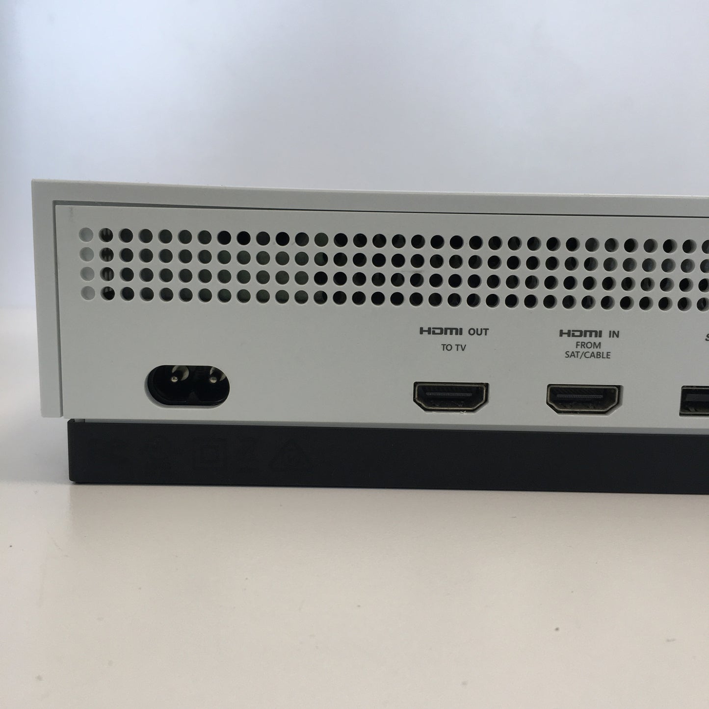 Microsoft Xbox One S 1TB Console Gaming System White 1681 Tested
