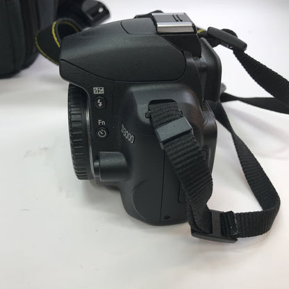 Nikon D3000 10.2MP DSLR Camera  w Carrying Bag Tested and Working