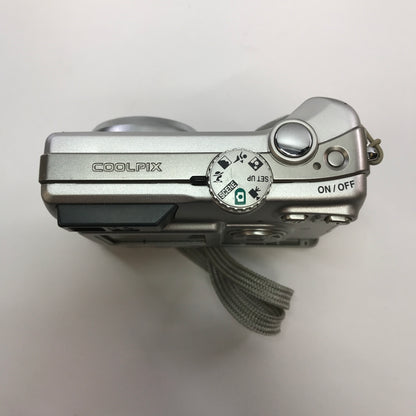 Lot of 7 Broken Digital Cameras [Nikon, Sony, Kodak and Minolta] No Power READ