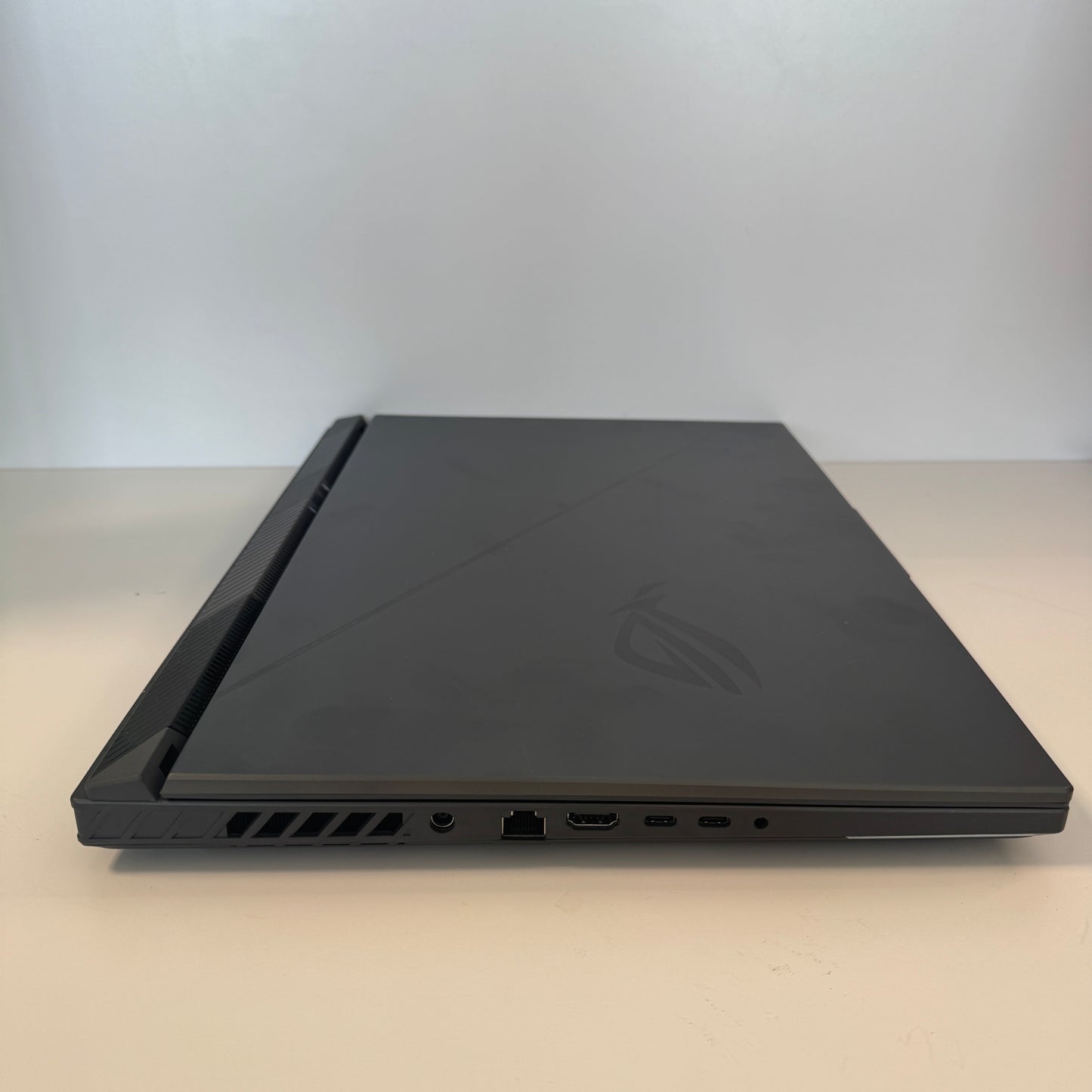 ROG Strix G i9-13980HX 2.20GHz 16GB RAM 1TB SSD Intel GeForce RTX 4070 Open Box 