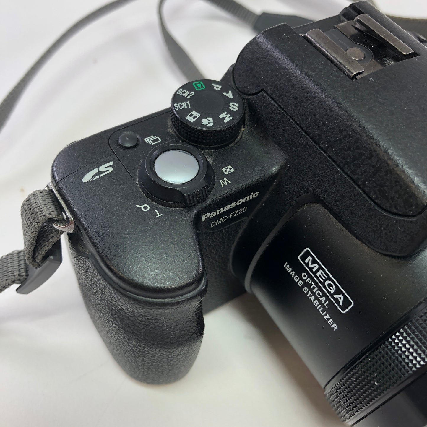 Panasonic Lumix DMC-FZ20 5.0 Digital Camera w OEM Charger and Operation Guide