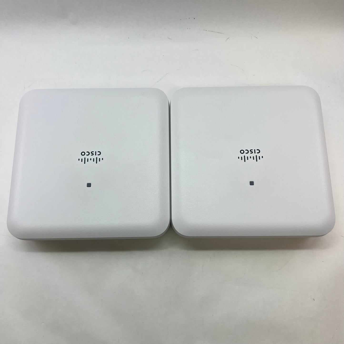 Lot of 2 Cisco Aironet 1830 Wireless Access Point AIR-AP1832I-B-K9
