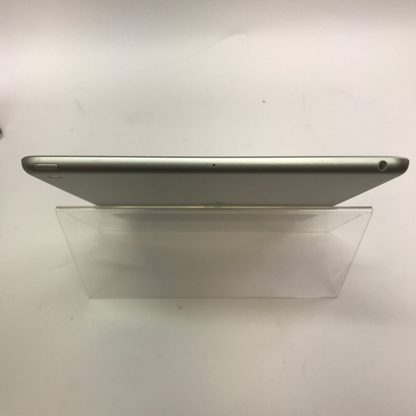 WiFi Only Apple iPad 9th Gen 64GB Silver MK2L3LL/A