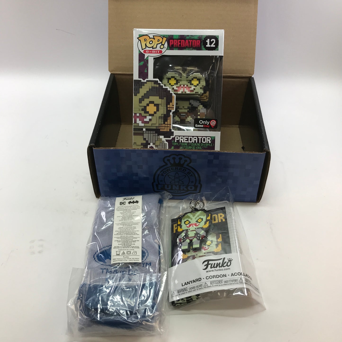New Funko Pop  8-bit Preadator  Collectable Vinyl Figure w Lanard and Socks #12