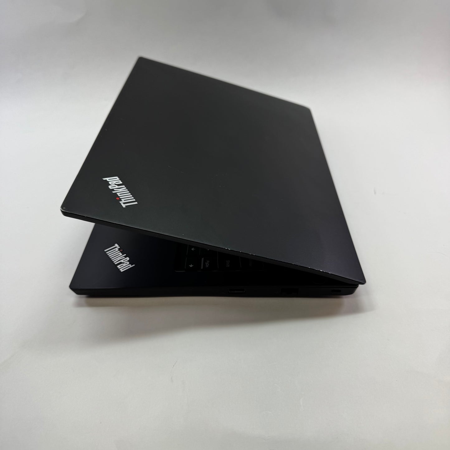 Lenovo ThinkPad E14 Gen 1 SL10W47313 14" i5-10210U 2.1GHz 8GB RAM 500GB SSD