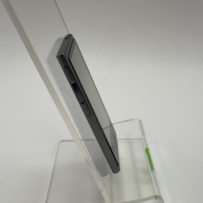 Apple iPod Nano 7th Gen 16GB Graphite A1446