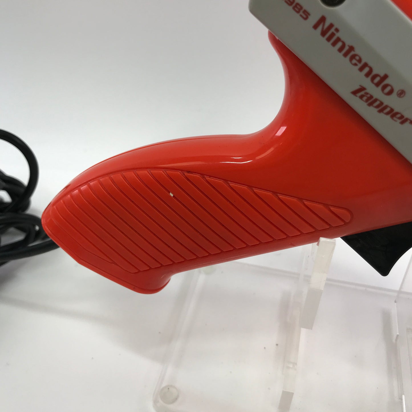 Nintendo NES Zapper Controller NES-005 Orange w Manual and Mario/Duck Hunt