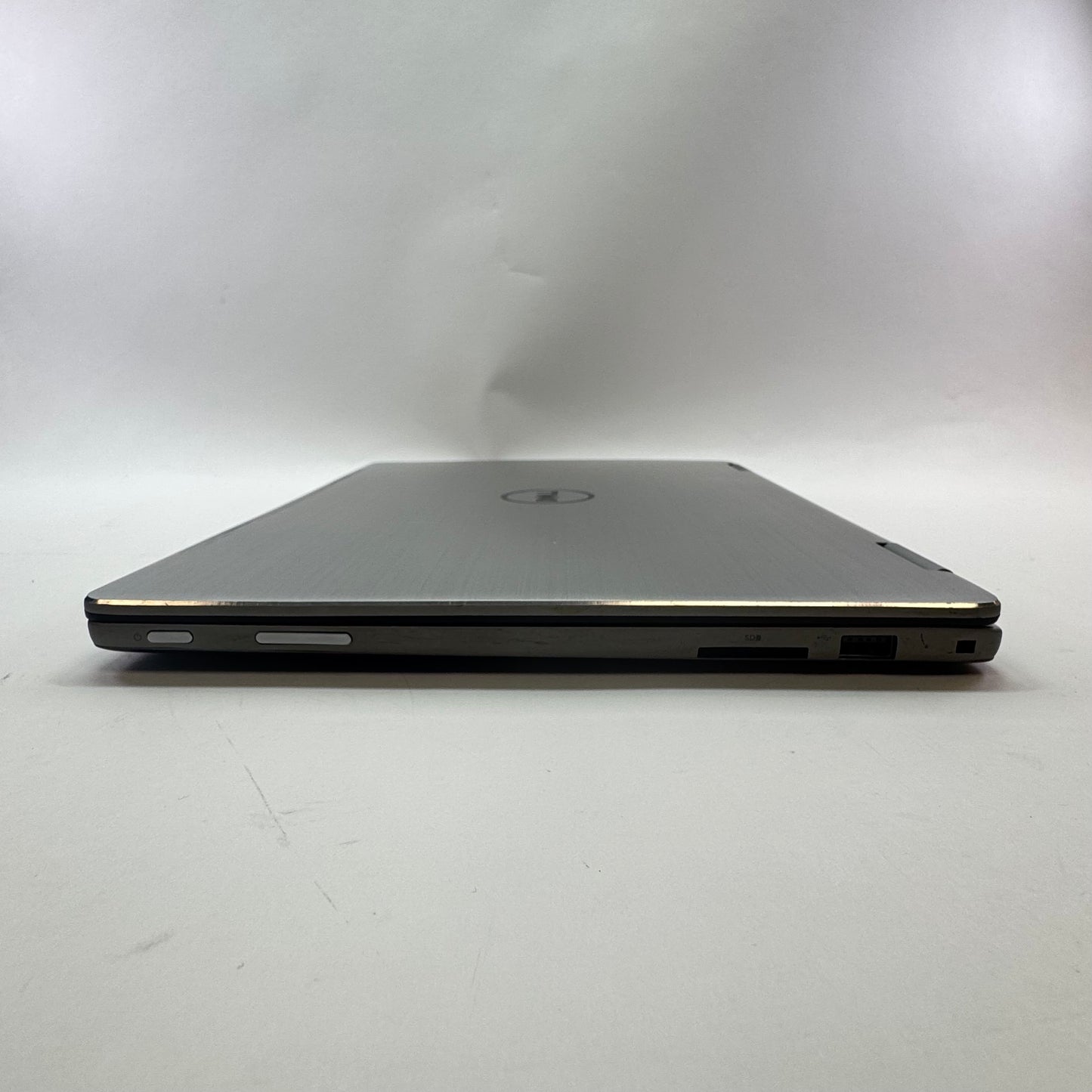 Dell Inspiron P69G001 13.3" i5-7200U 2.5GHz 8GB RAM 256GB SSD with charger READ