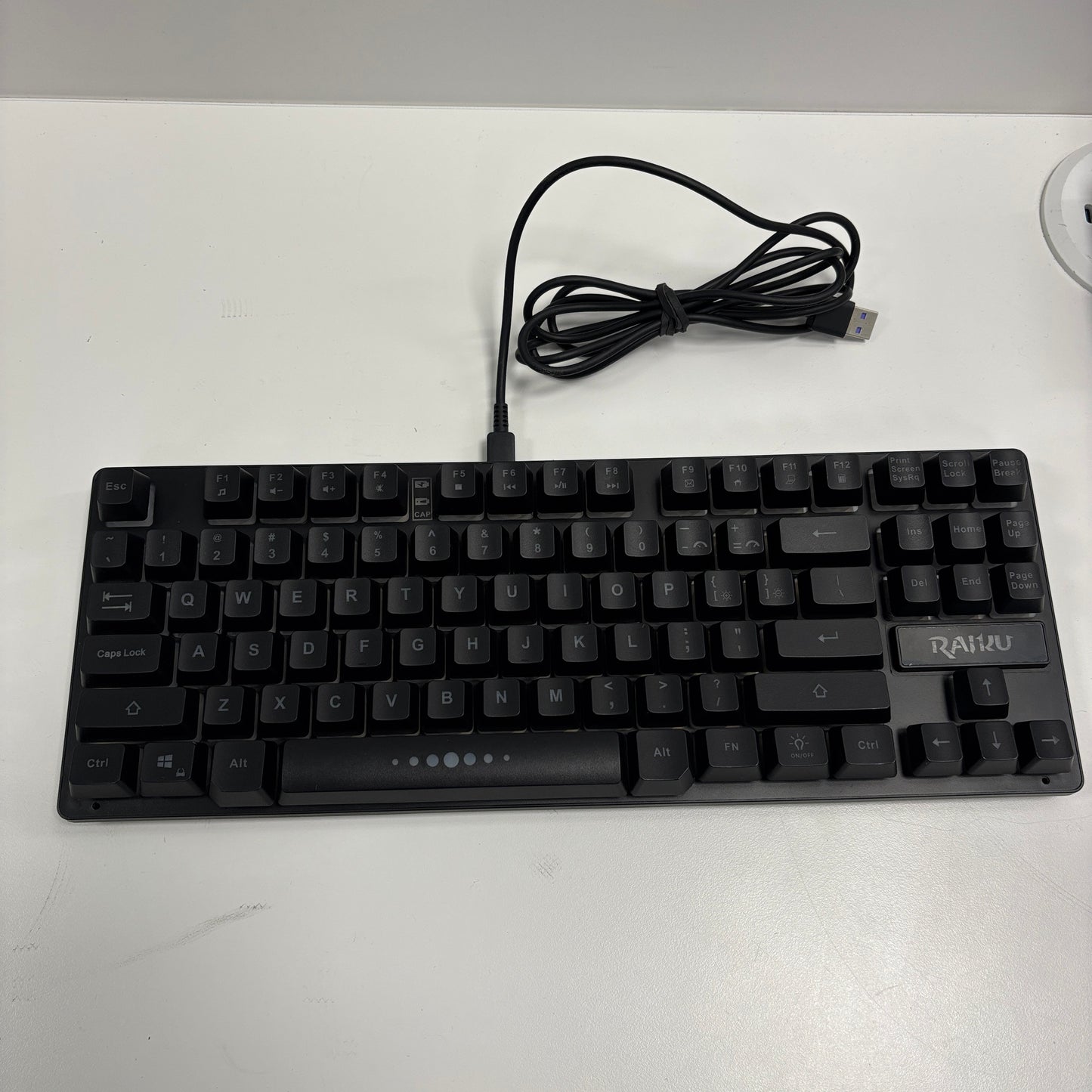 Lot of 5 Keyboards R905, K-1000, PC232A, S101-3 