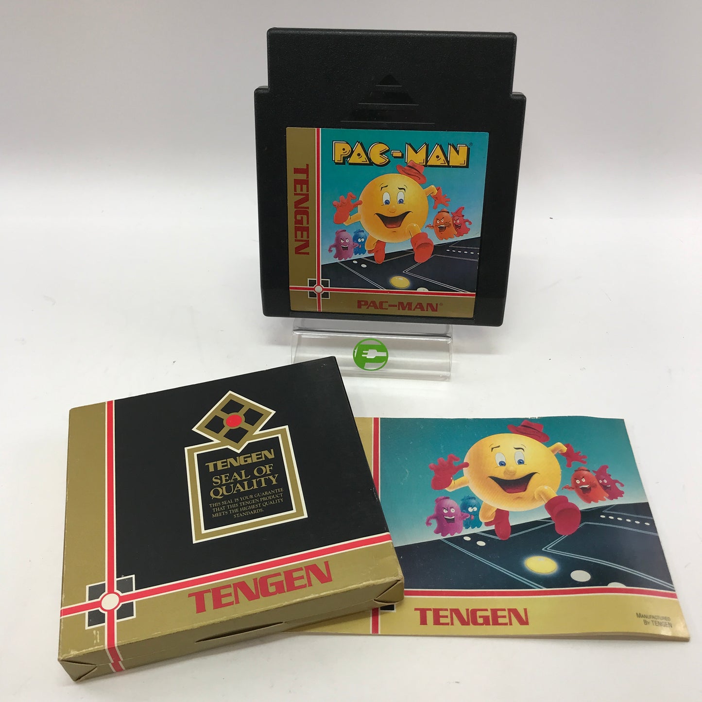 Pac-Man [Tengen] (Nintendo NES, 1986) w Tengen Dust Cover and Manual