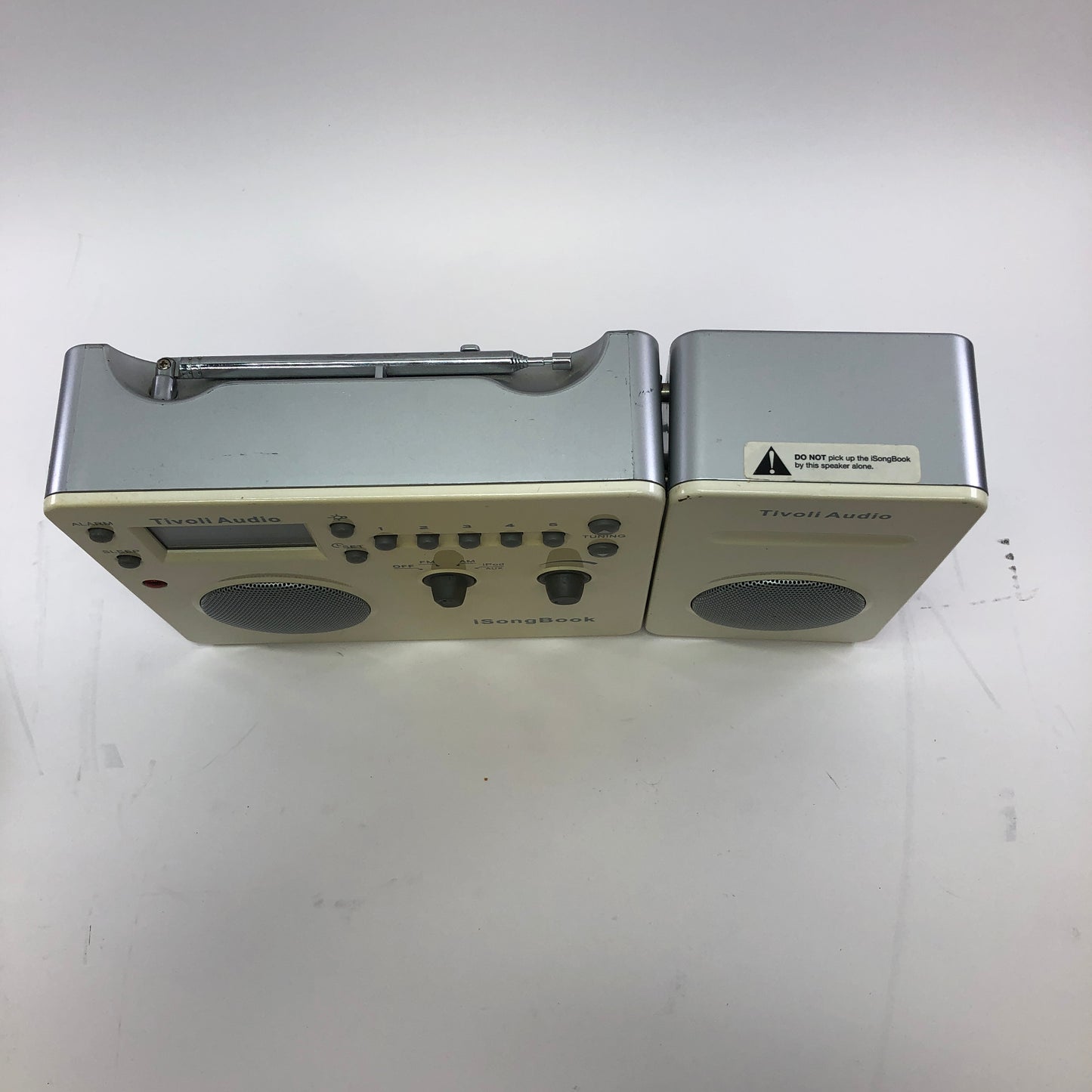 Tivoli Audio isongbook AM/FM Alarm Clock Radio w Extension Speaker