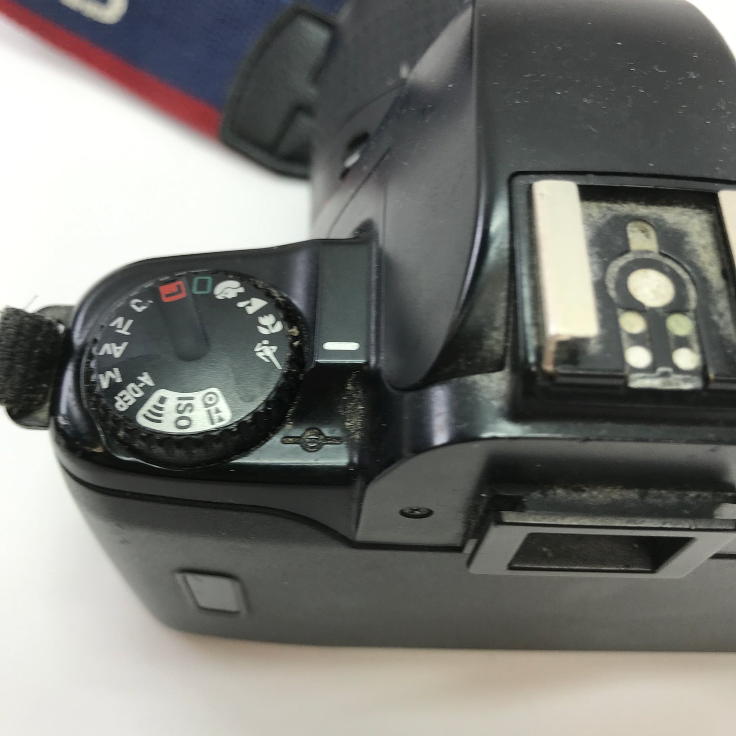 Canon Eos Rebel X SLR 35MM Film Camera w Carrying Strap