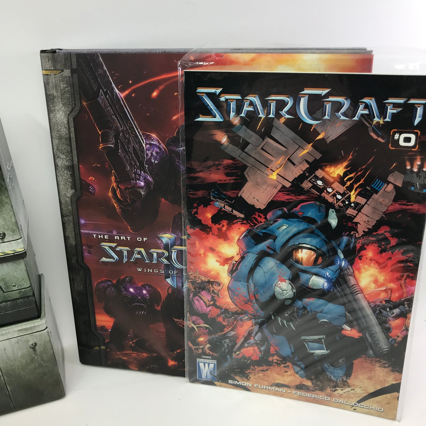 StarCraft II: Wings of Liberty [Collector's Edition] (PC, 2010) w Extras