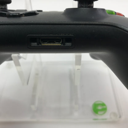 Used Lot of 4 Tested and Working Microsoft Xbox One Wireless Controllers