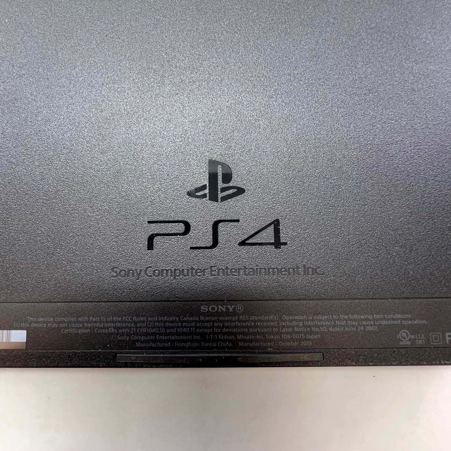 Sony PlayStation 4 PS4 500GB MB071766331 + HDMI Cable + Power Cable + Genuine Controller