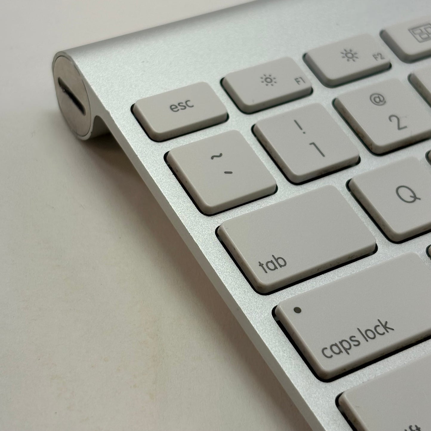 Apple Wireless Keyboard A1314 Silver