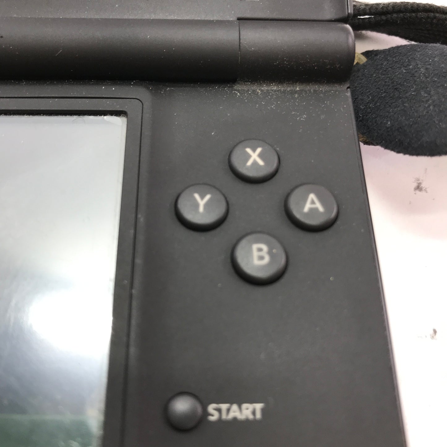 Broken Nintendo DSi DS Handheld Game Console Right Back Button Does Not Respond