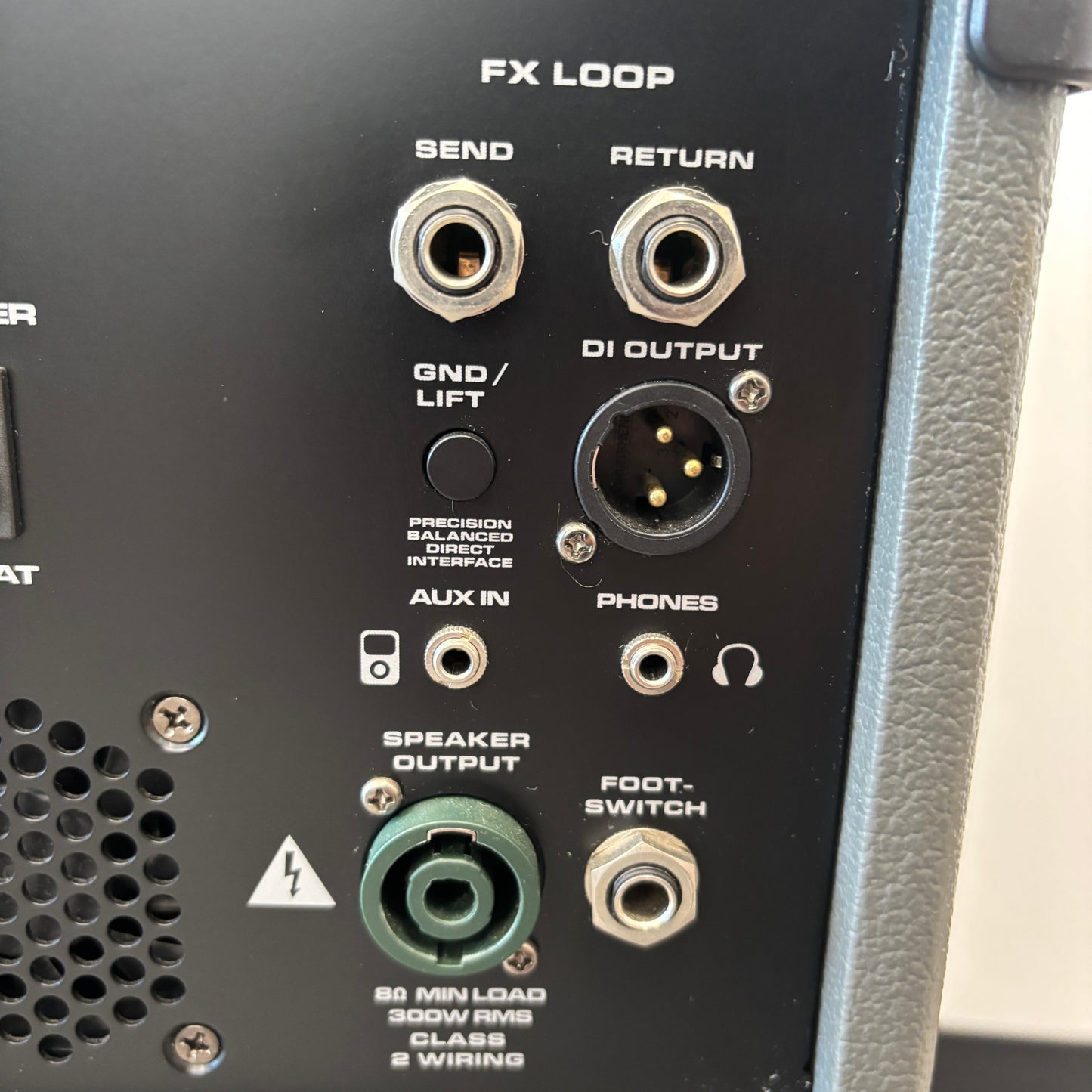 Peavey Max 250 1 x 15 Bass Combo Amp