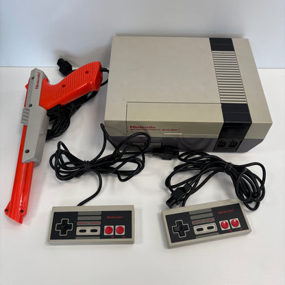 Nintendo Entertainment System NES Video Game Bundle NES-001 Tested Working