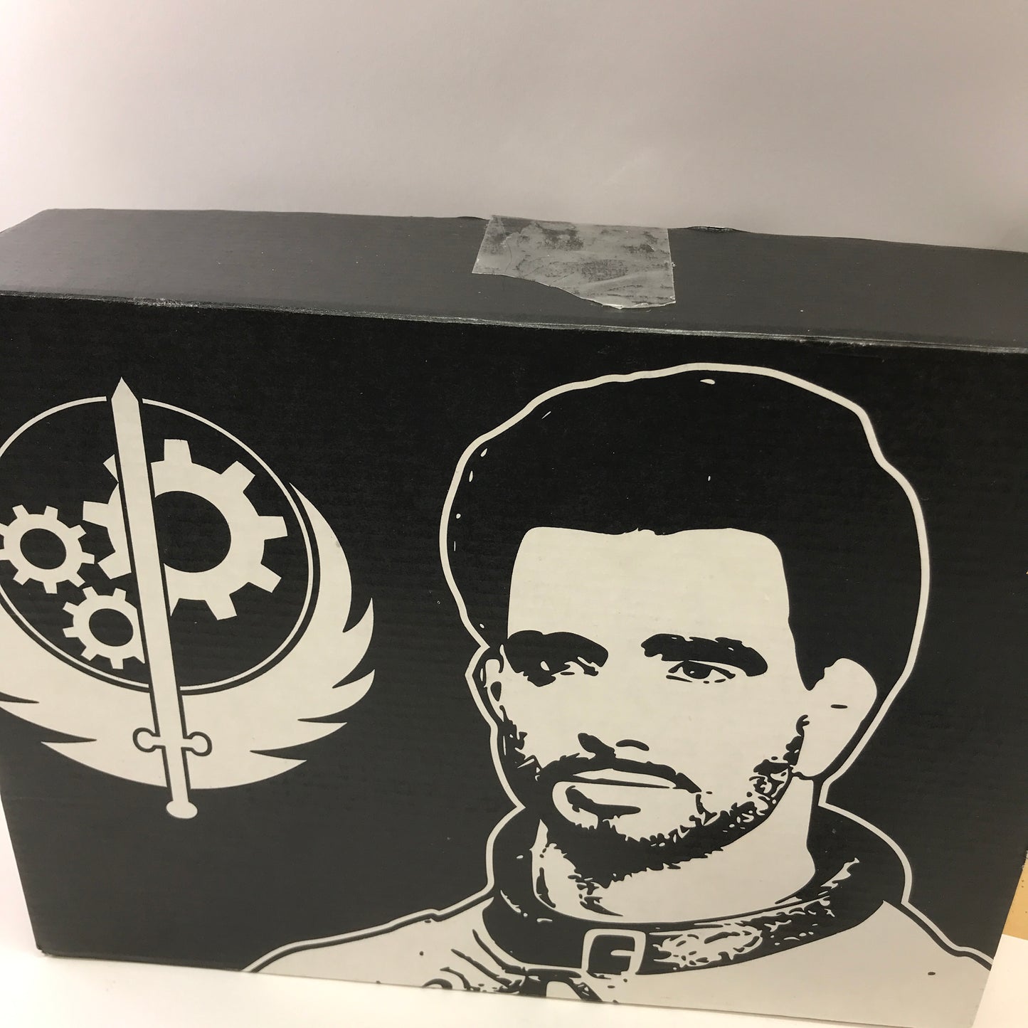 Fallout Lootcrate #4 Brotherhood of Steel Complete in Original Box